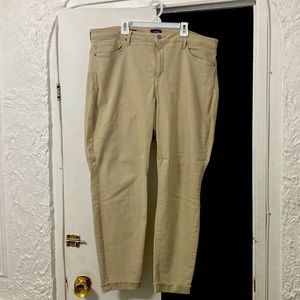 Nydj beige pants